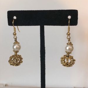 The Limited pearl earrings